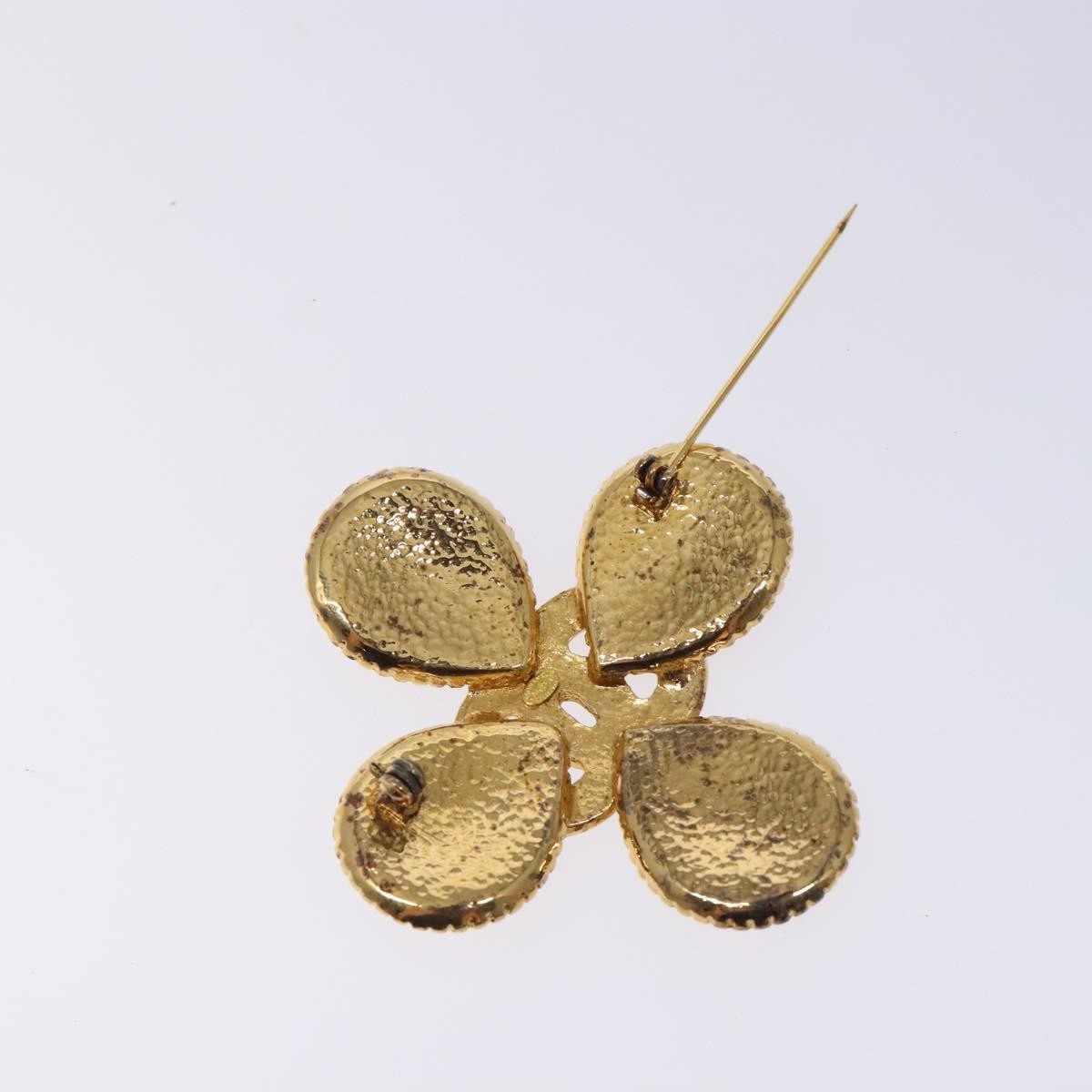 Chanel Chanel CC Cross Badge Brooch Metal Goud