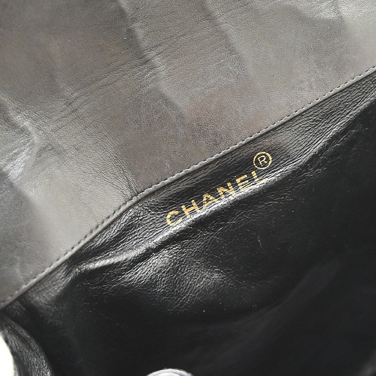 Chanel Duma Drawstring Quilted Leather Large Zwart