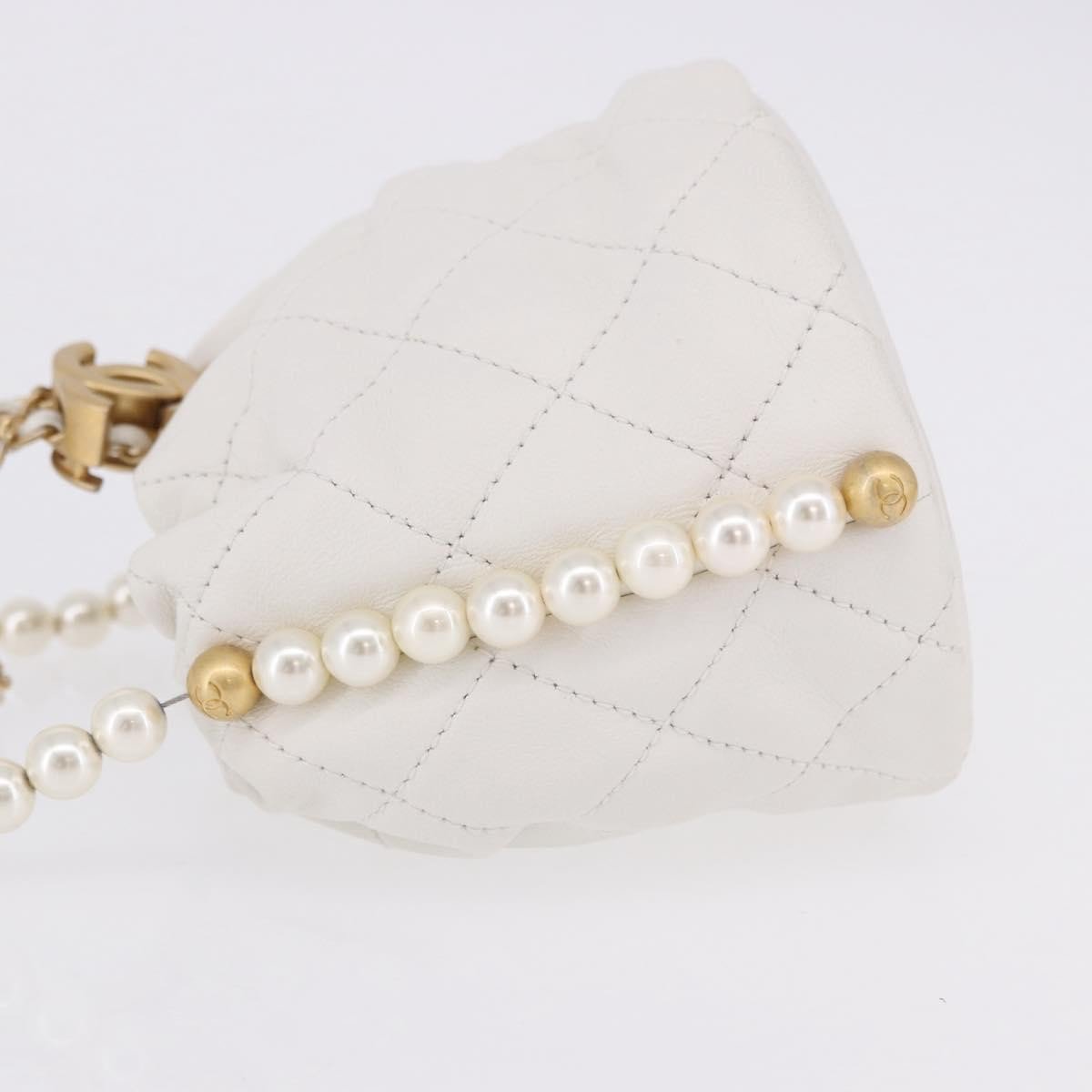 Chanel About Pearls Bucket Quilted Calfskin Mini Wit