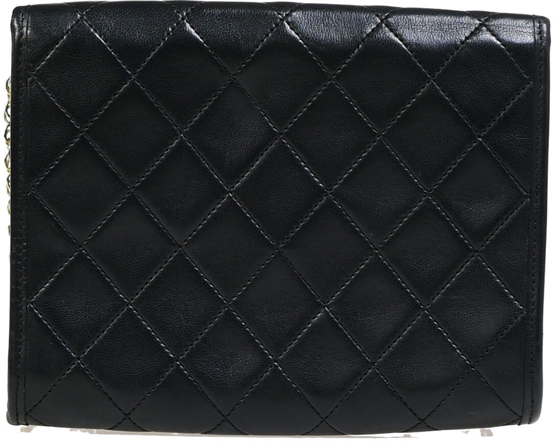 Chanel Chanel Vintage Round Flap Bag Quilted Lambskin Small Zwart