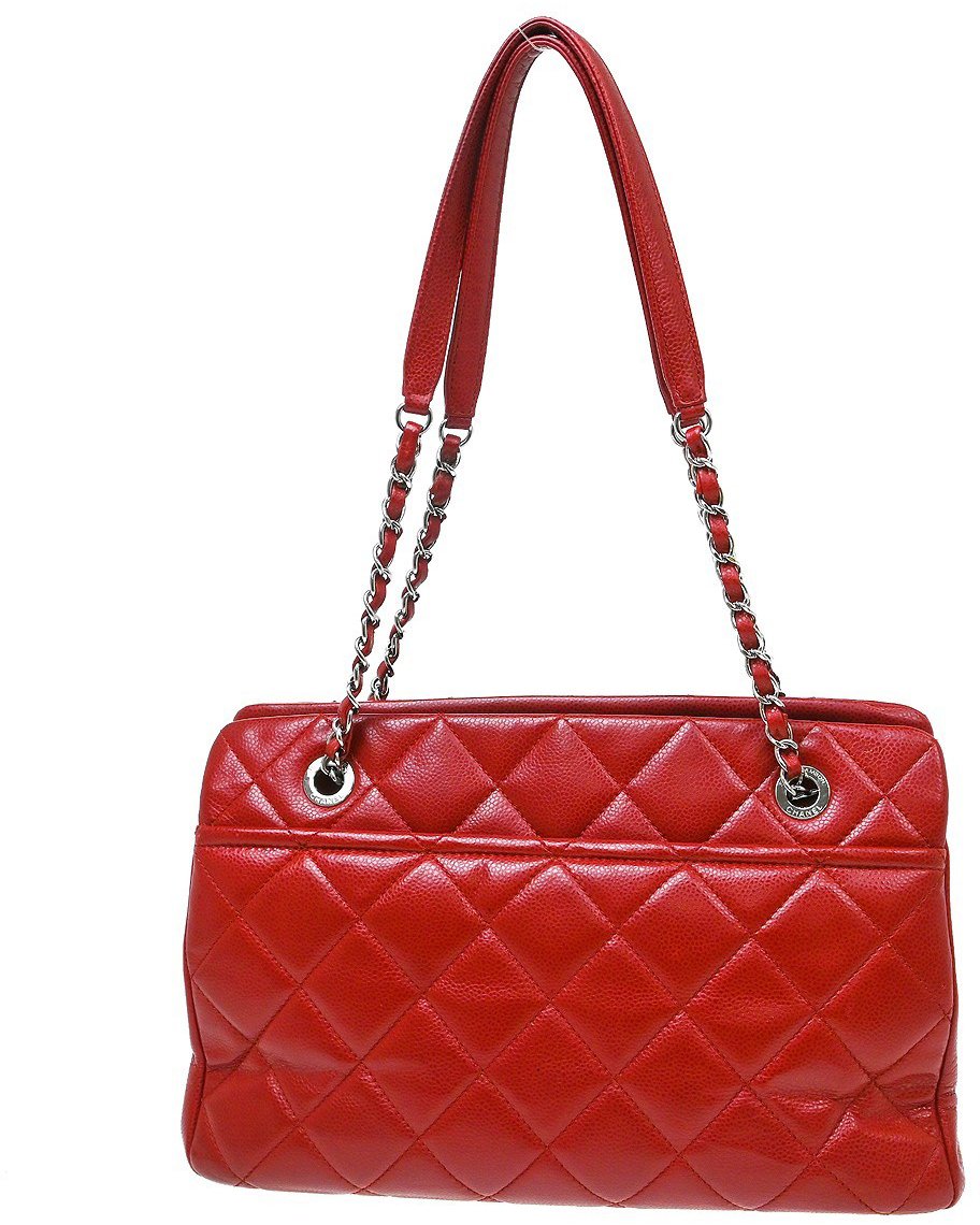 Chanel Timeless CC Soft Tote Quilted Caviar Medium Rood