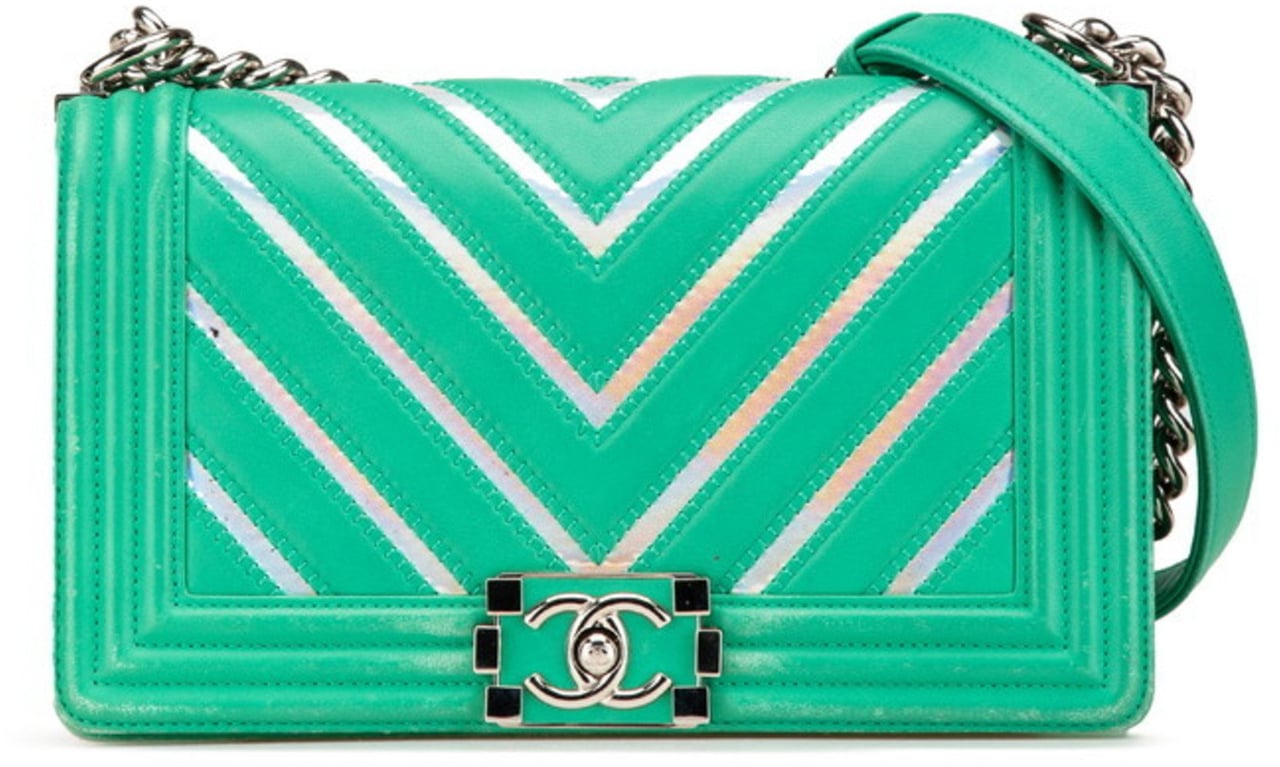 Chanel Chanel Boy Flap Bag Chevron Lambskin with Holographic PVC Old Medium Groen