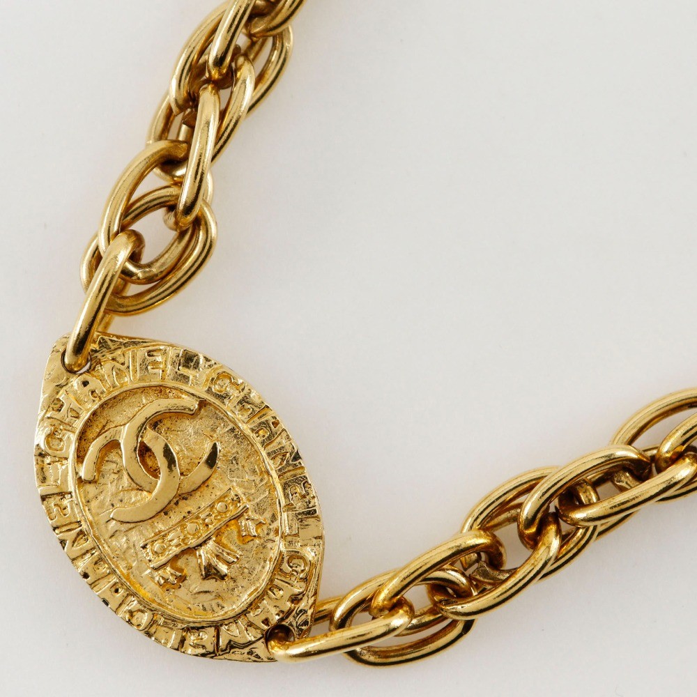 Chanel Chanel Coco Long Necklace Gold-plated Goud