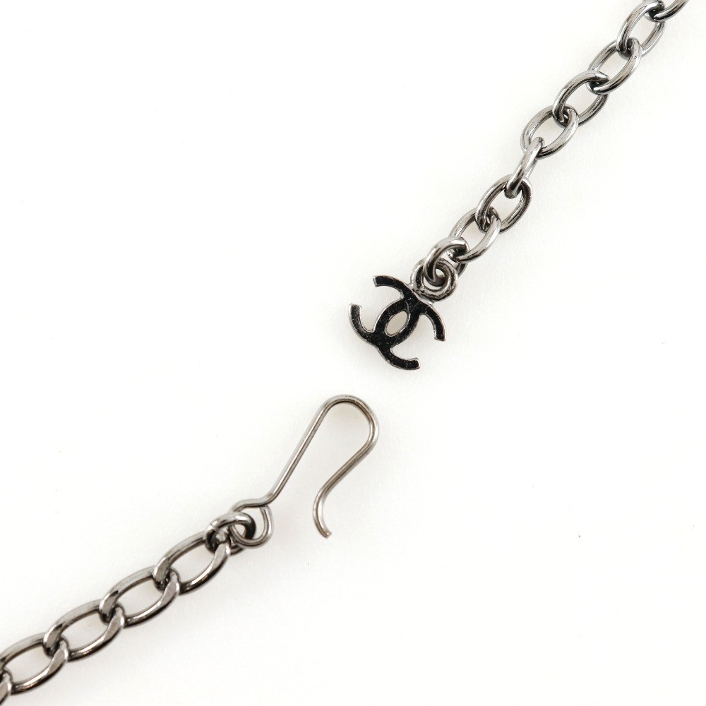 Chanel Chanel CC Pendant Necklace Metal with Crystals Zilver