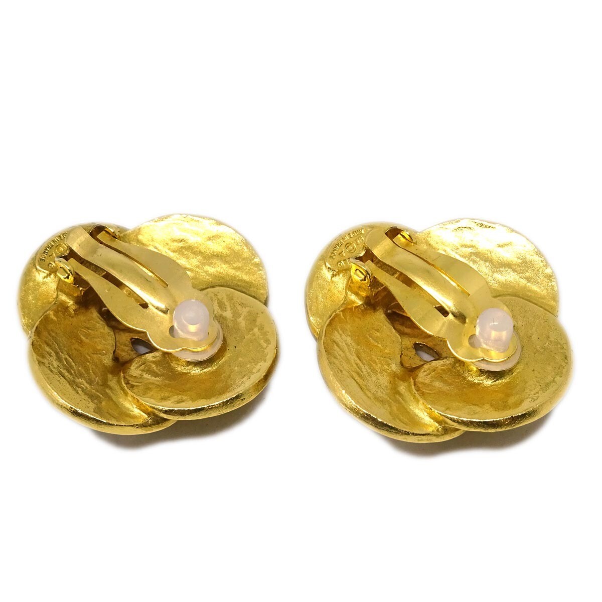Chanel Chanel Clover Round Clip-On Earrings Metal Goud