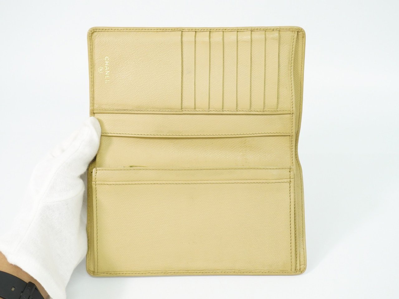 Chanel CC Button Bi-Fold Leather Long Beige