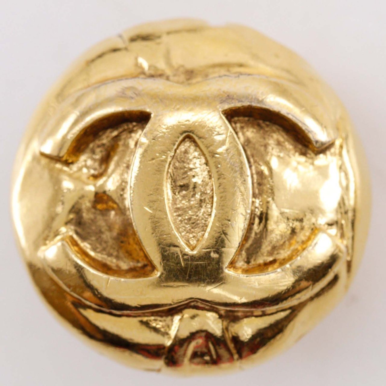 Chanel Vintage CC Clip-On Metal Goud