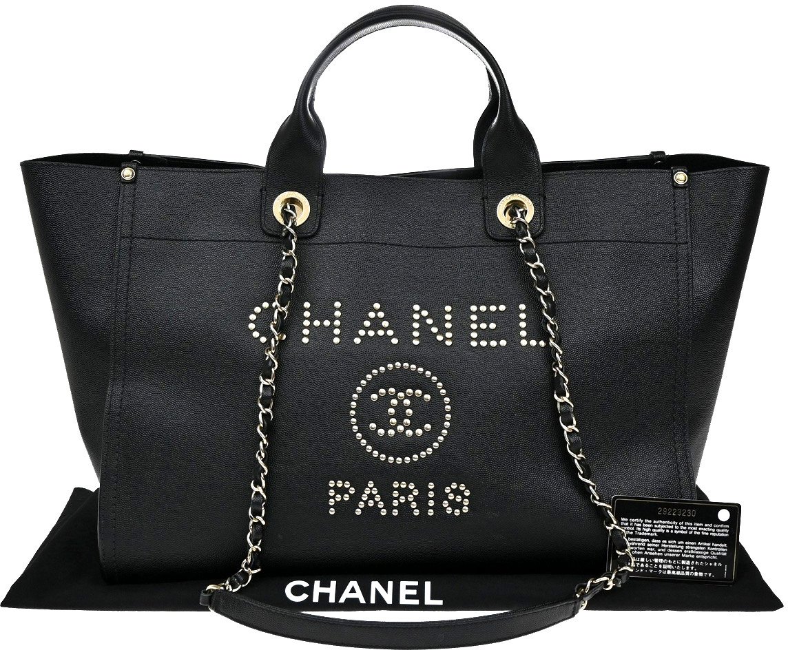 Chanel Chanel Deauville Tote Studded Caviar Medium Zwart