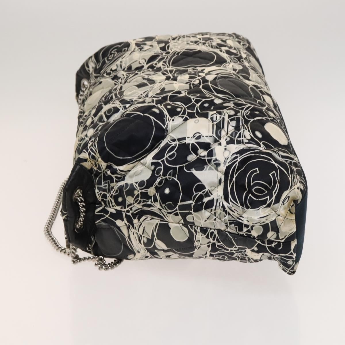 Chanel Chanel Kaleidoscope Chain Tote Quilted Printed Satin Large Zwart