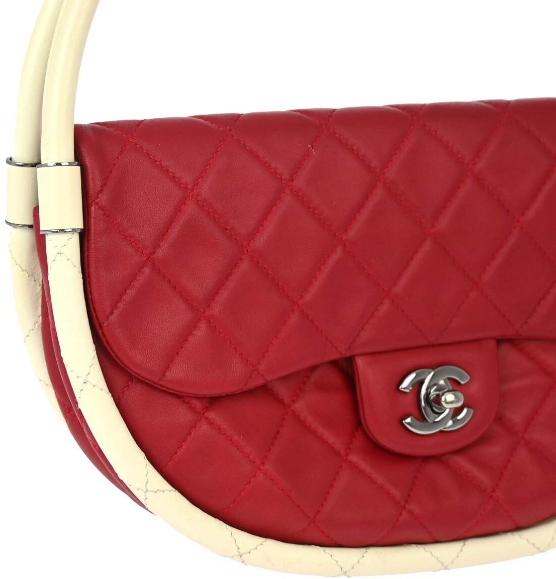 Chanel Hula Hoop Bag Quilted Lambskin Medium Rood