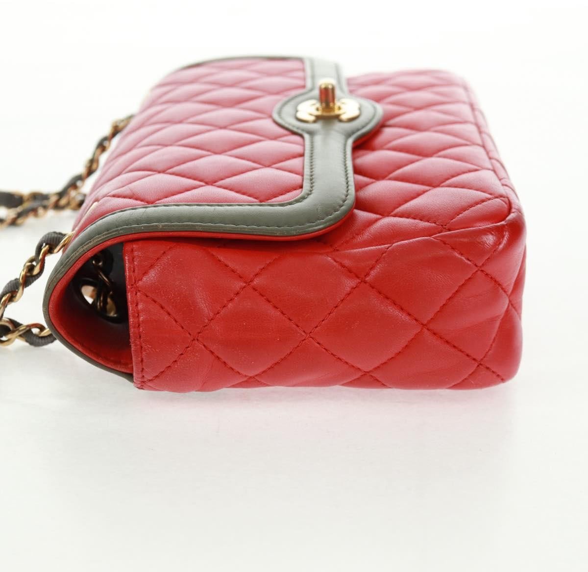 Chanel Chanel Two Tone Flap Bag Quilted Lambskin Small Rood