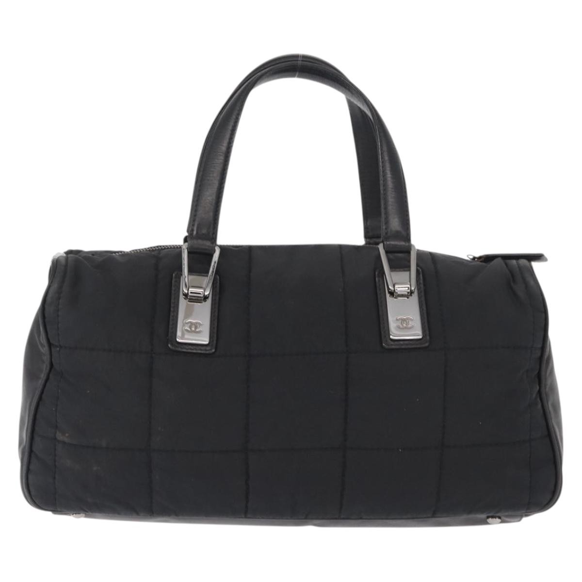 Chanel Chanel Square Stitch Boston Bag Quilted Nylon Large Zwart