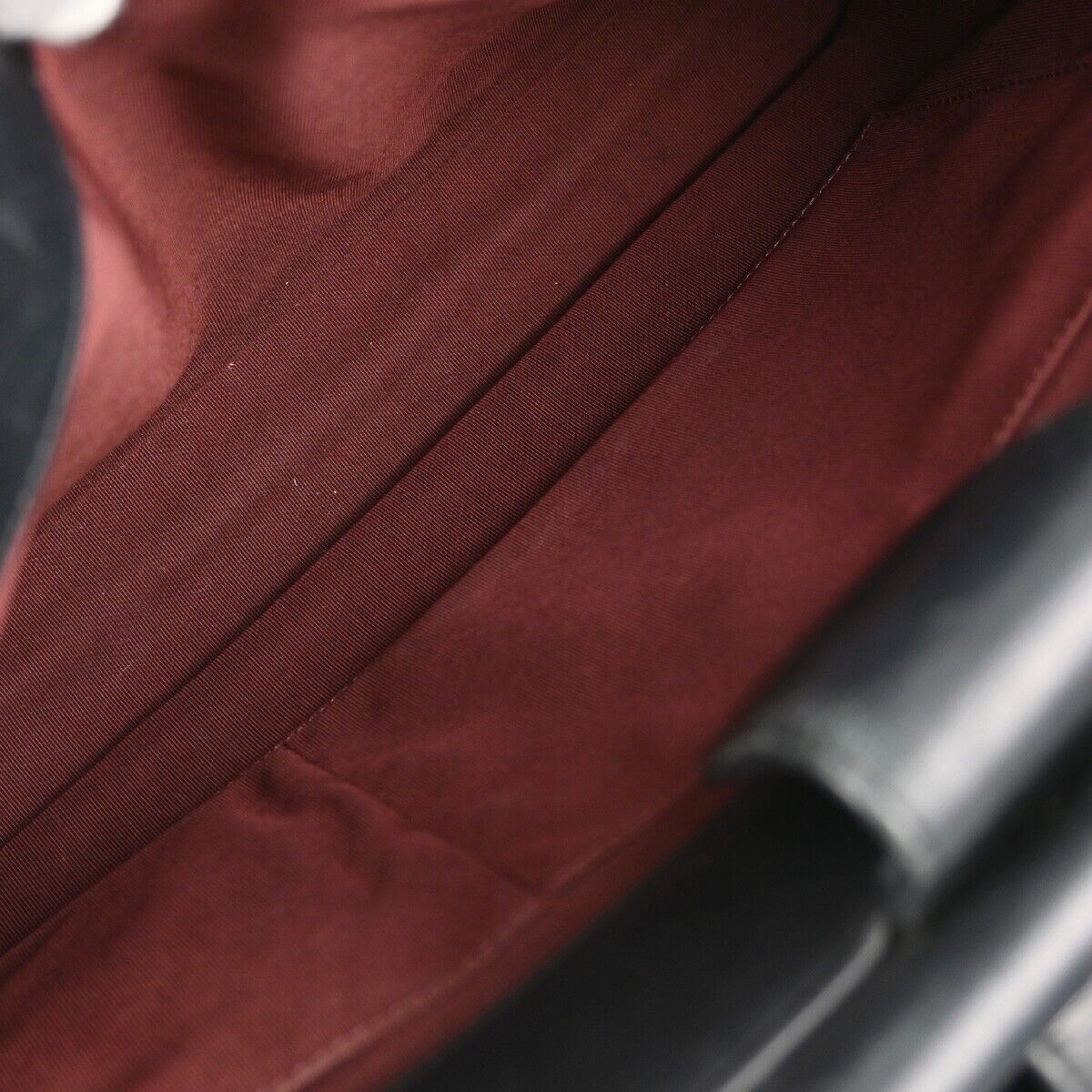 Chanel Chanel Gold Bar Tote Quilted Aged Calfskin Small Zwart