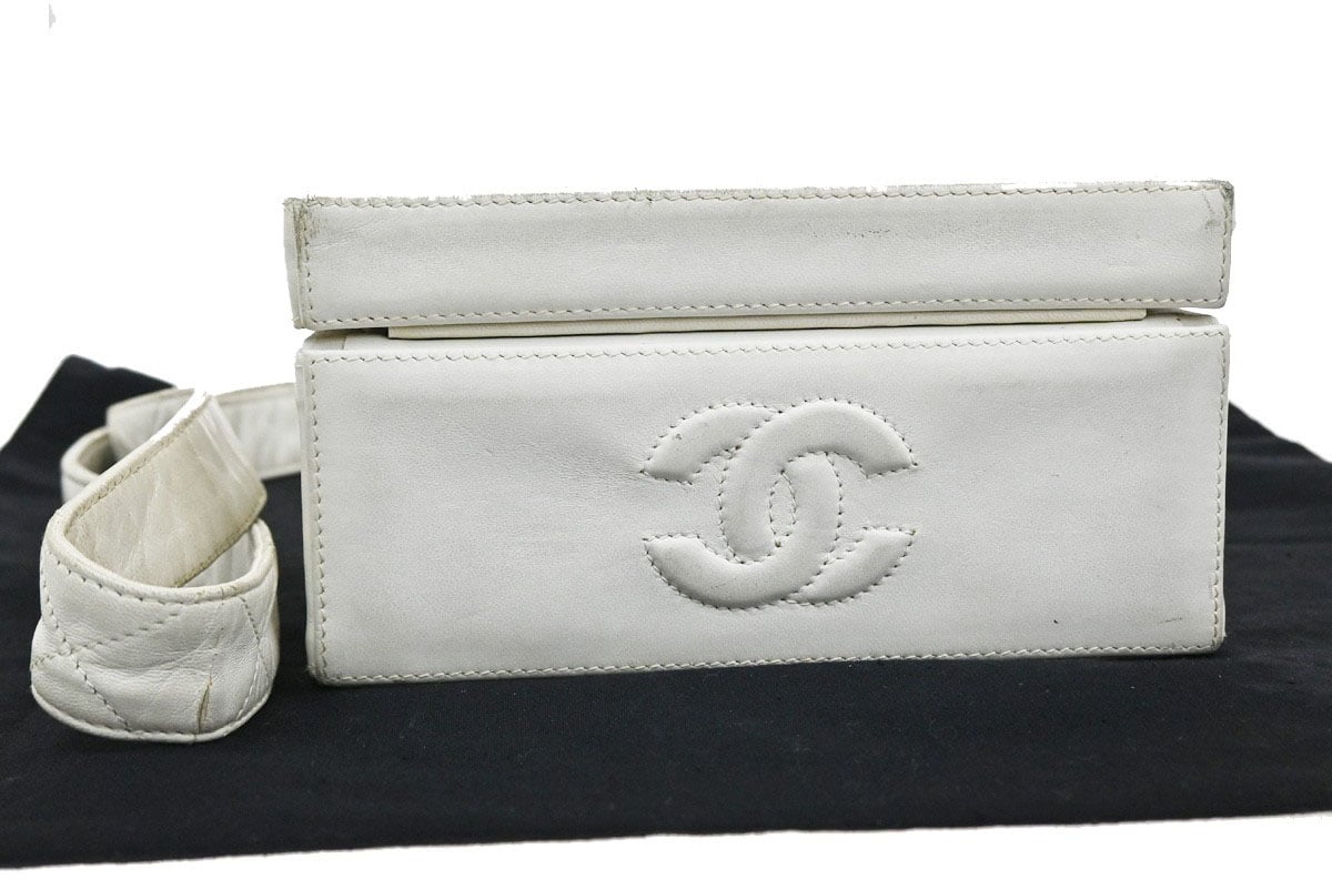 Chanel Chanel CC Logo Chain Handbag Canvas and Leather Divers