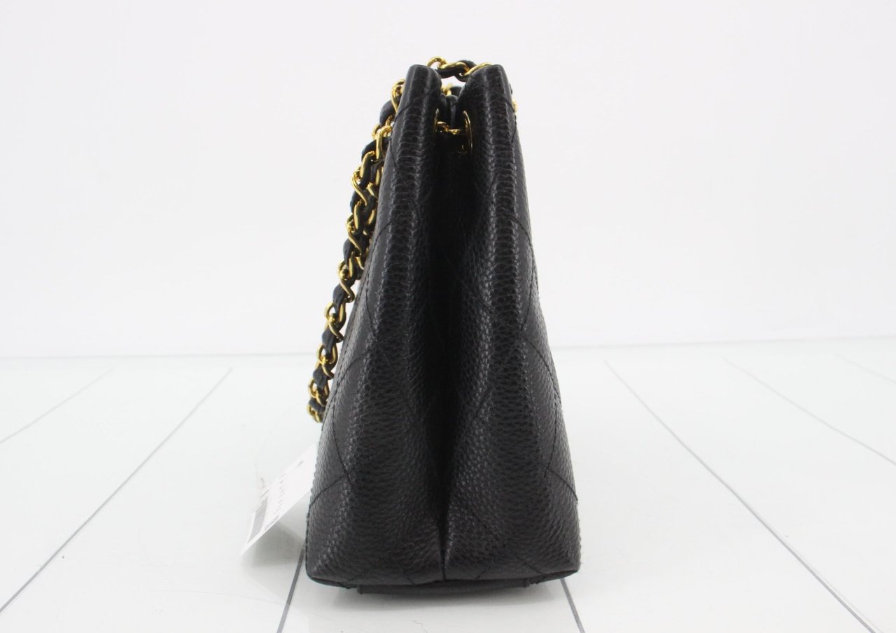 Chanel Chanel Shopping Tote Quilted Caviar Large Goud