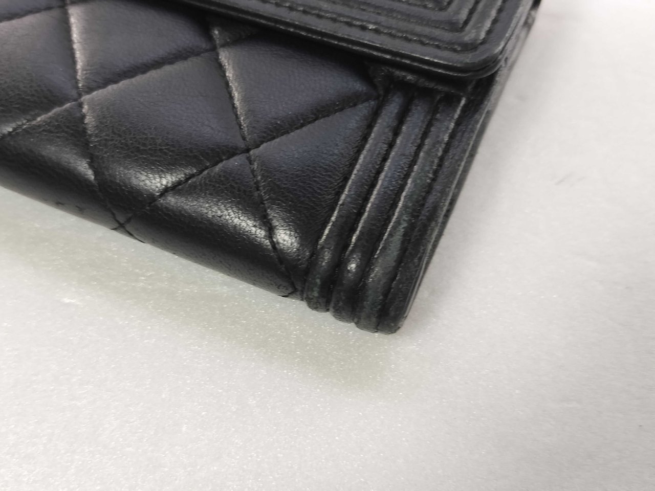 Chanel Boy Flap Quilted Lambskin Long Zwart