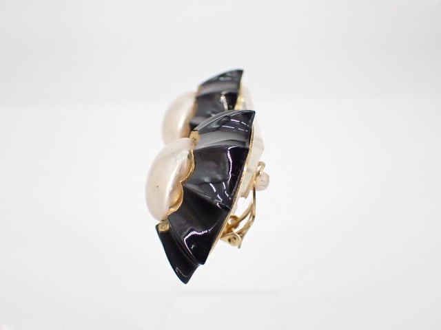 Chanel Chanel Vintage Earring Metal Zwart