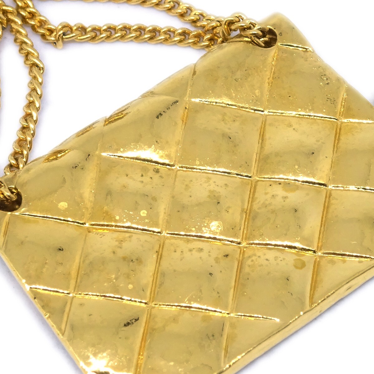 Chanel Chanel 31 Rue Cambon Flap Bag Clip-On Earrings Metal Goud