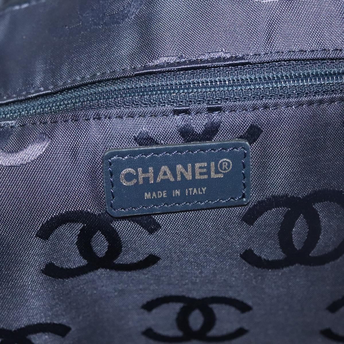 Chanel Chanel Zip Around Travel Bag Denim Blauw