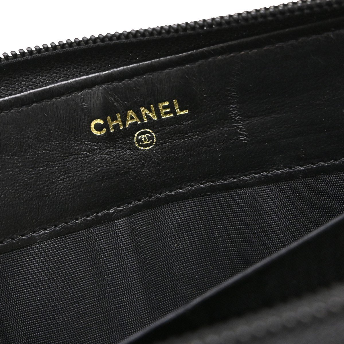 Chanel Timeless CC Zipped Caviar Long Zwart