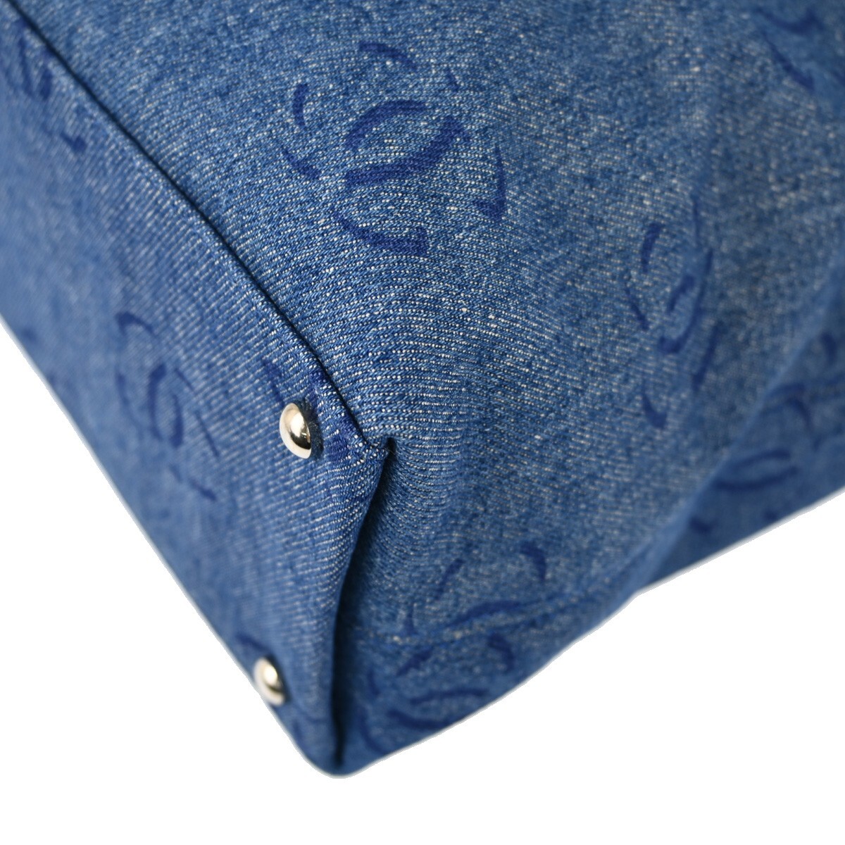 Chanel Chanel Vintage CC Tote Denim Large Blauw