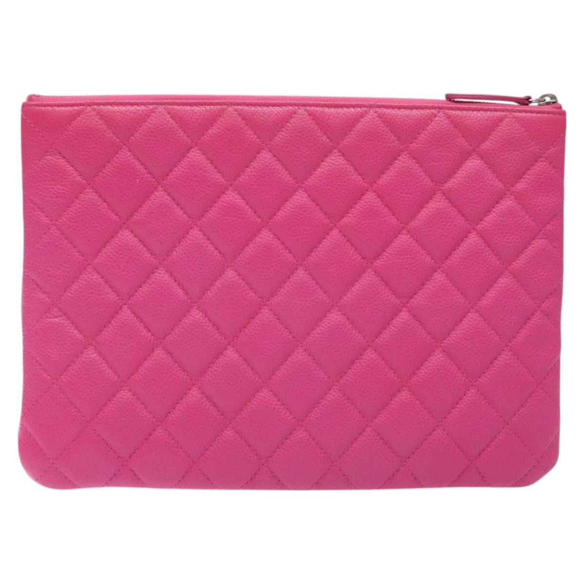 Chanel Chanel O Case Clutch Quilted Caviar Medium Roze
