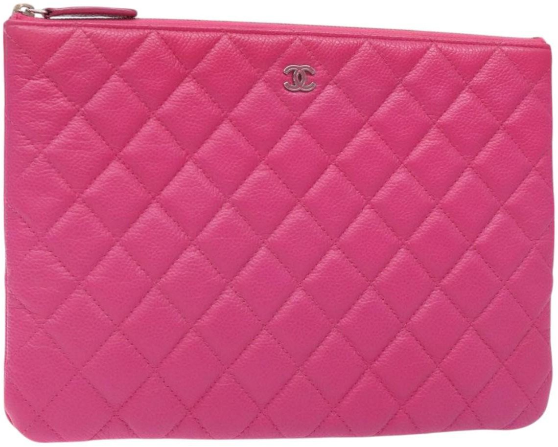 Chanel Chanel O Case Clutch Quilted Caviar Medium Roze