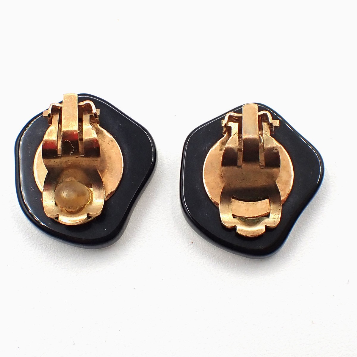 Chanel Chanel Vintage Camellia Clip-On Earrings Plastic Wit