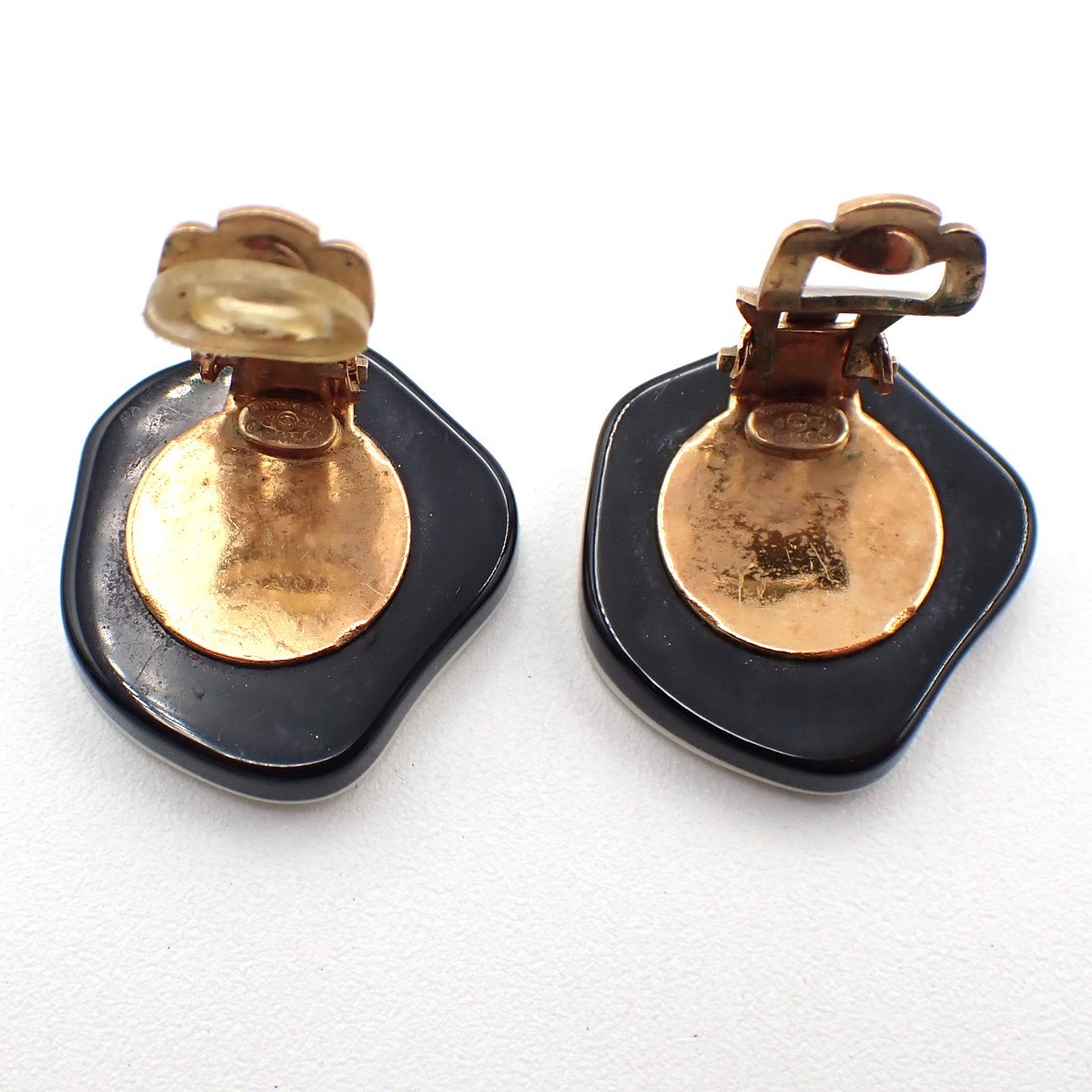 Chanel Chanel Vintage Camellia Clip-On Earrings Plastic Wit