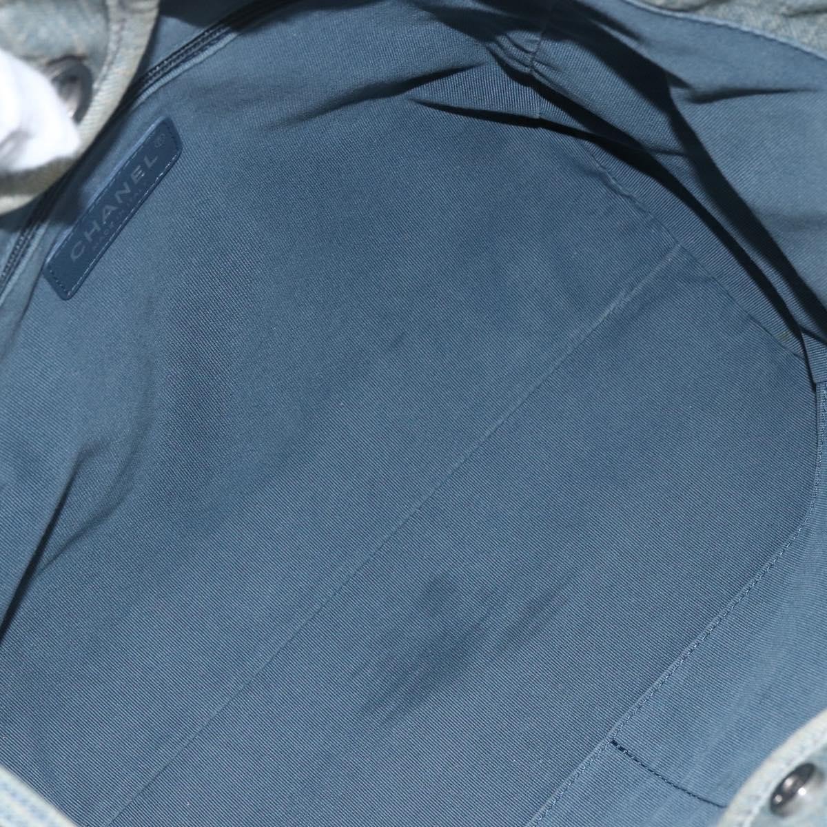 Chanel Chanel Deauville NM Tote Denim Medium Blauw