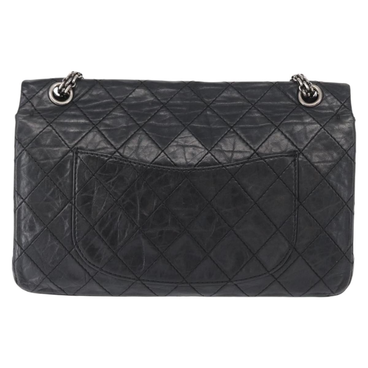 Chanel Chanel Reissue 2.55 Flap Bag Quilted Aged Calfskin 228 Zwart