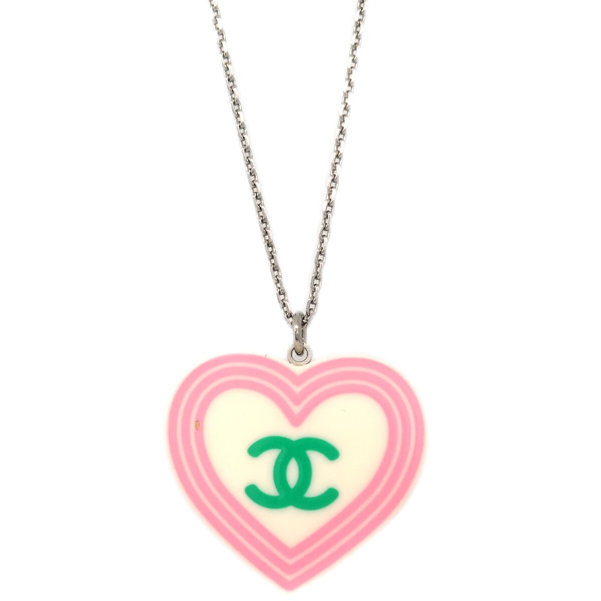 Chanel Chanel CC Heart Pendant Necklace Metal and Enamel Zilver