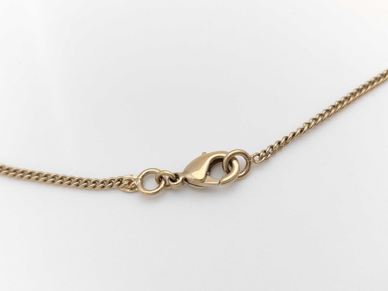 Chanel Barrettes Logo Chanel Plated Gold Goud