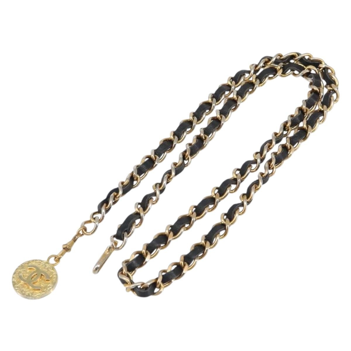 Chanel Chanel Vintage Logo Chain Belt Metal and Leather Zwart