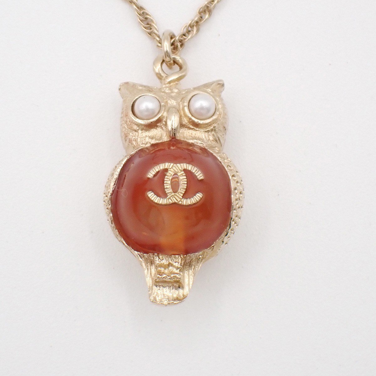 Chanel Owl Pendant Necklace Gold Plated Goud