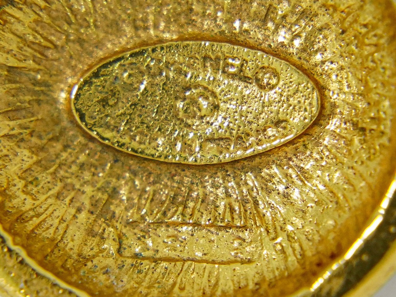 Chanel Chanel CC Pendant Necklace Metal Zilver