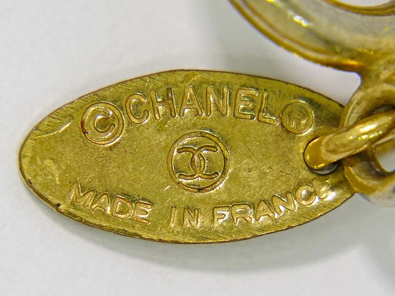 Chanel Chanel CC Pendant Necklace Metal Zilver