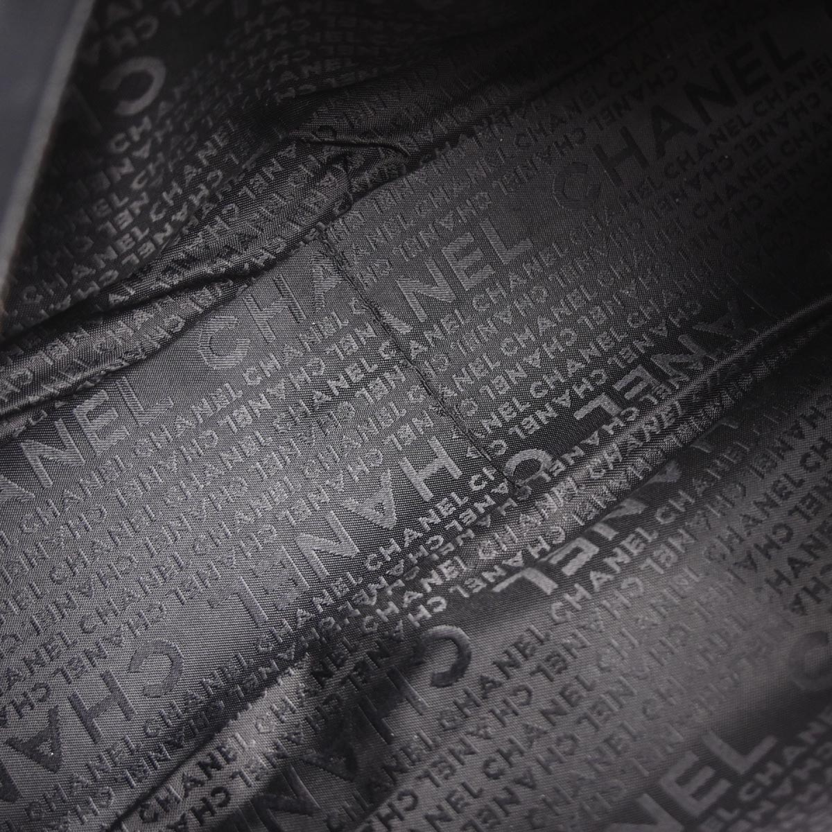 Chanel Chanel Square Stitch CC Boston Bag Quilted Leather Large Zwart