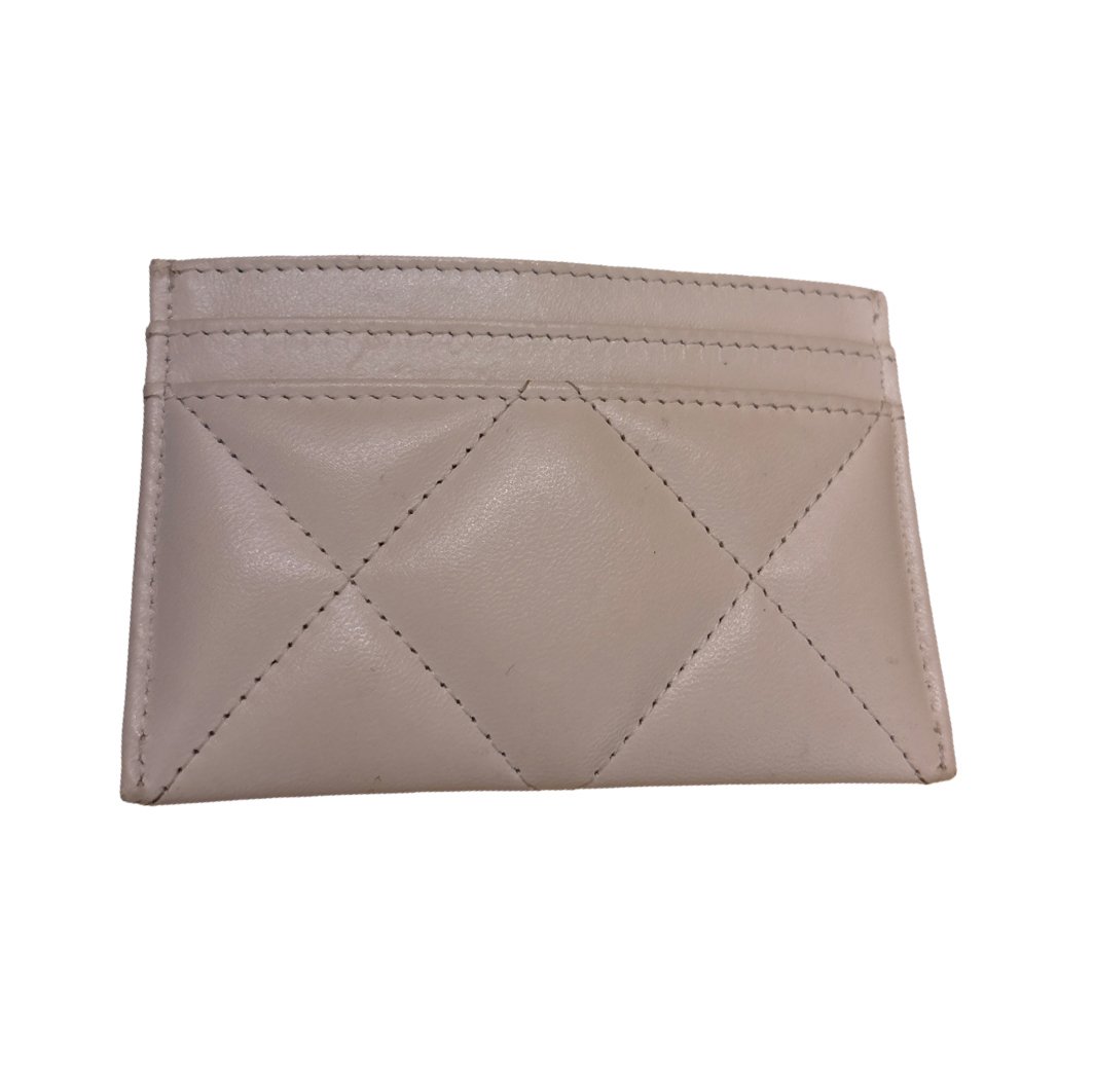 Chanel 19 Card Holder Quilted Iridescent Calfskin Wit