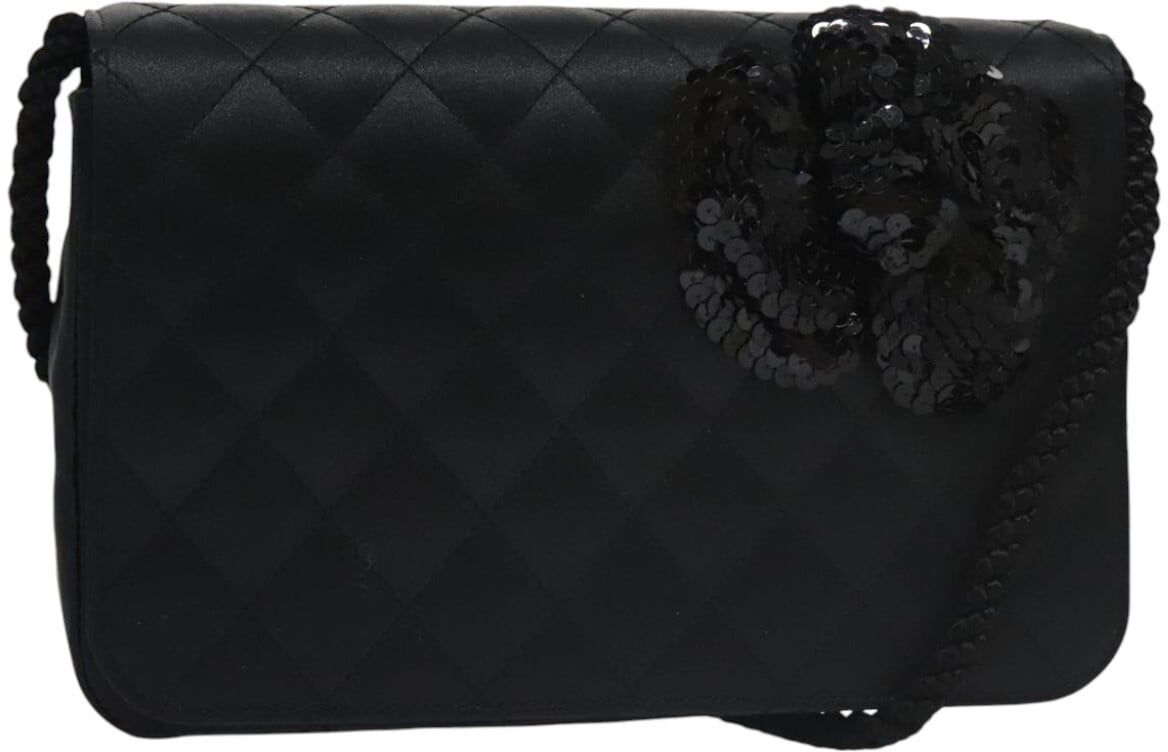 Chanel Chanel Camellia Charms Wallet on Chain Silk Zwart