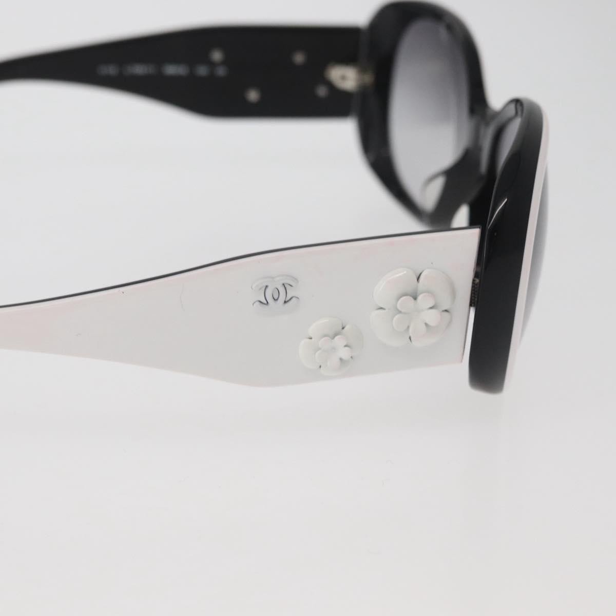 Chanel Camélia Plastic Wit