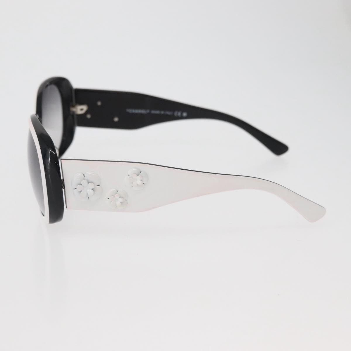 Chanel Camélia Plastic Wit