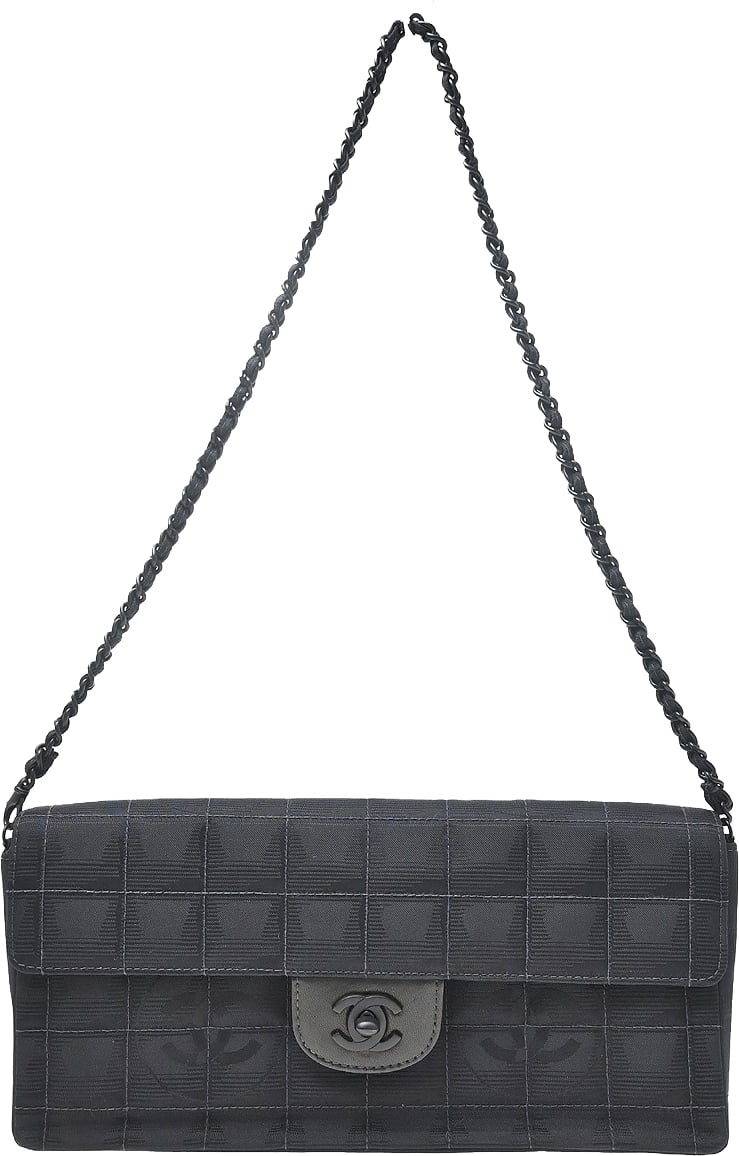 Chanel Travel Line Flap Quilted Nylon East West Zwart