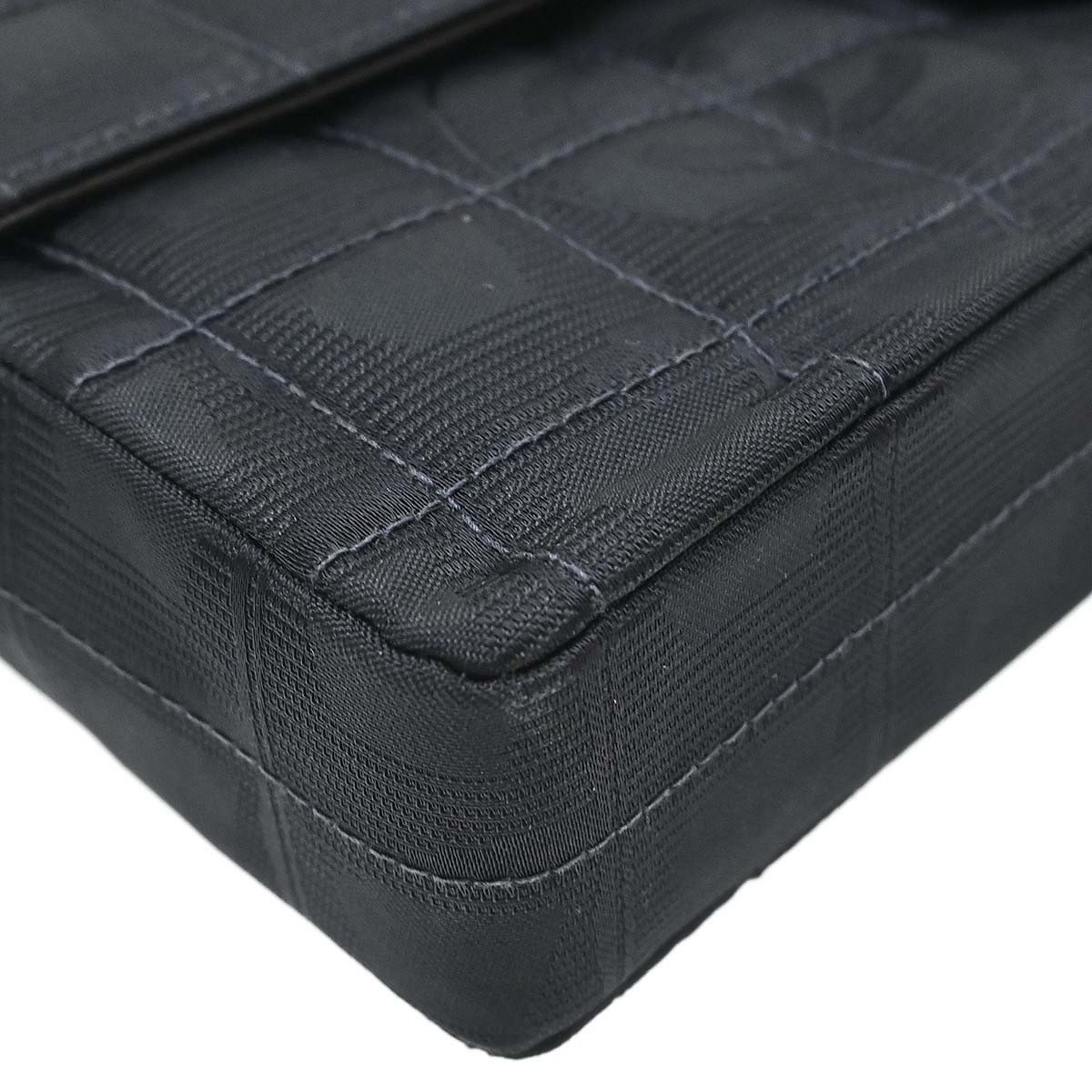 Chanel Travel Line Flap Quilted Nylon East West Zwart