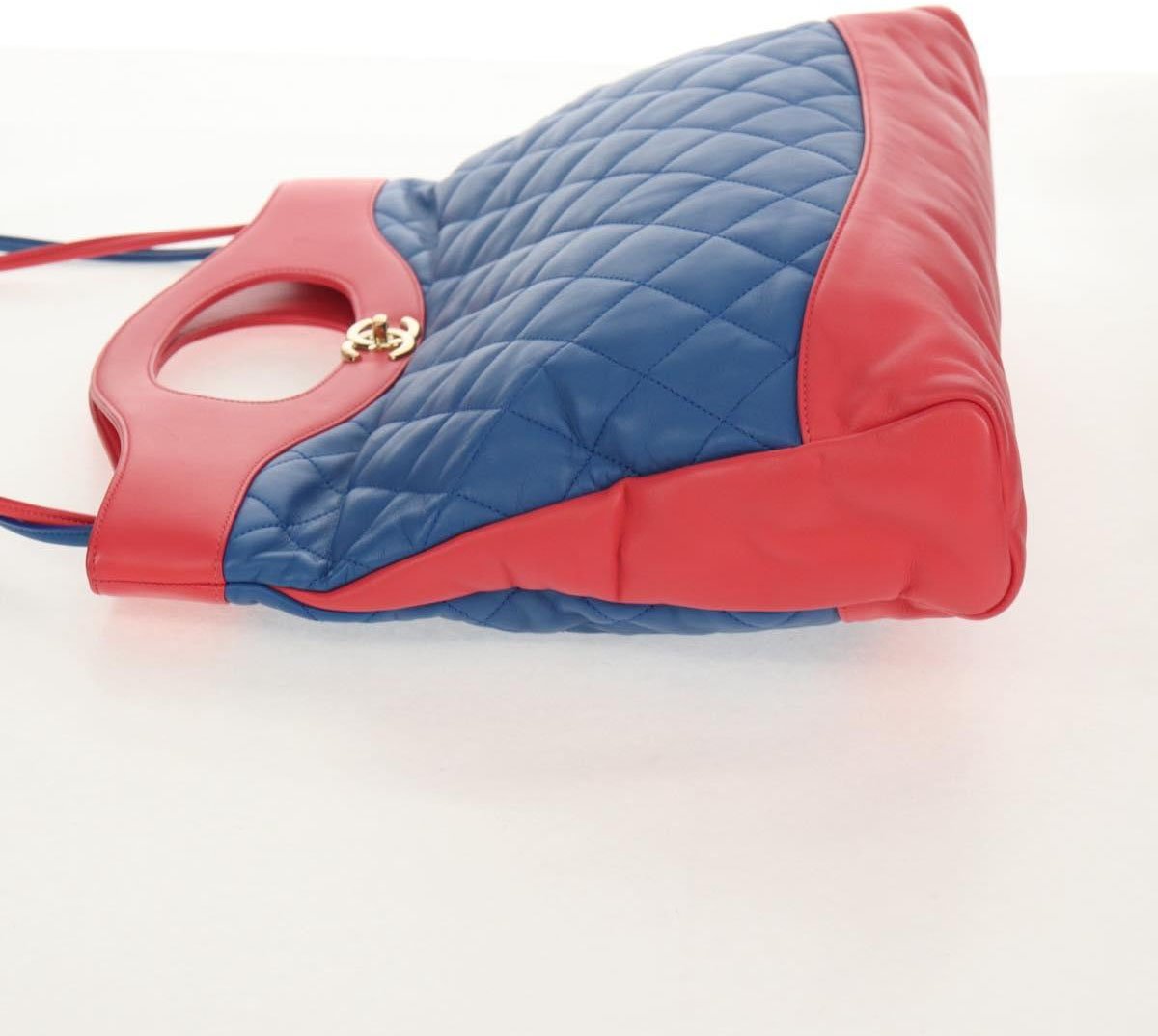 Chanel Chanel 31 Shopping Bag Quilted Lambskin Large Blauw