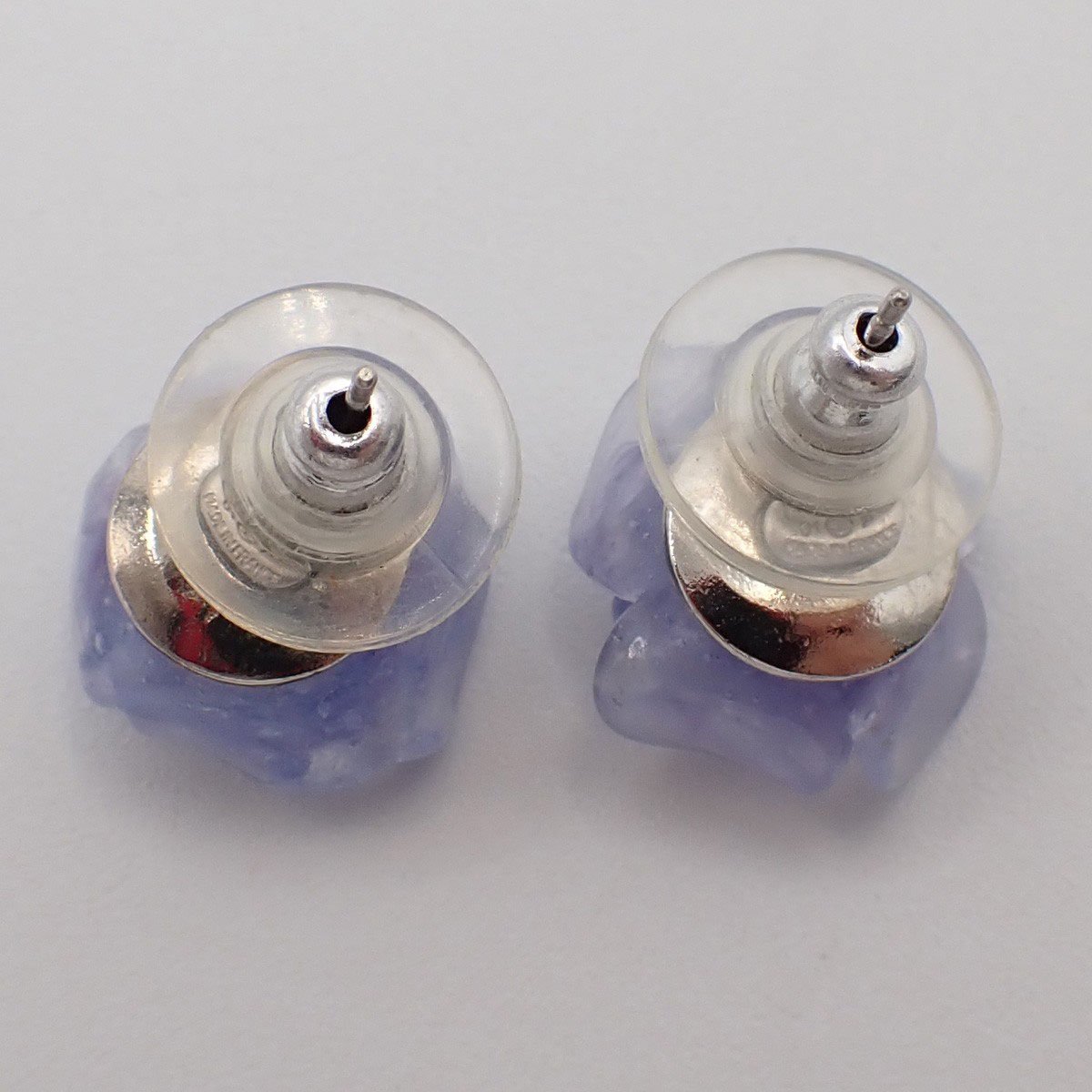 Chanel Chanel Vintage Camellia Earrings Plastic Paars