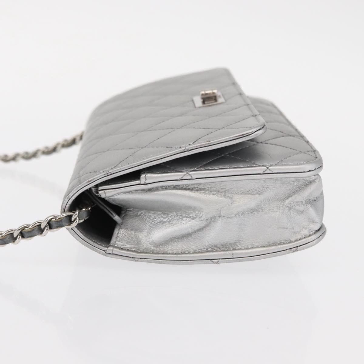 Chanel Reissue 2.55 Wallet on Chain Quilted Lambskin Zilver