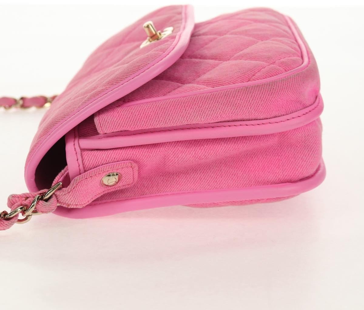 Chanel Chanel Flap Messenger Bag Quilted Denim Small Roze