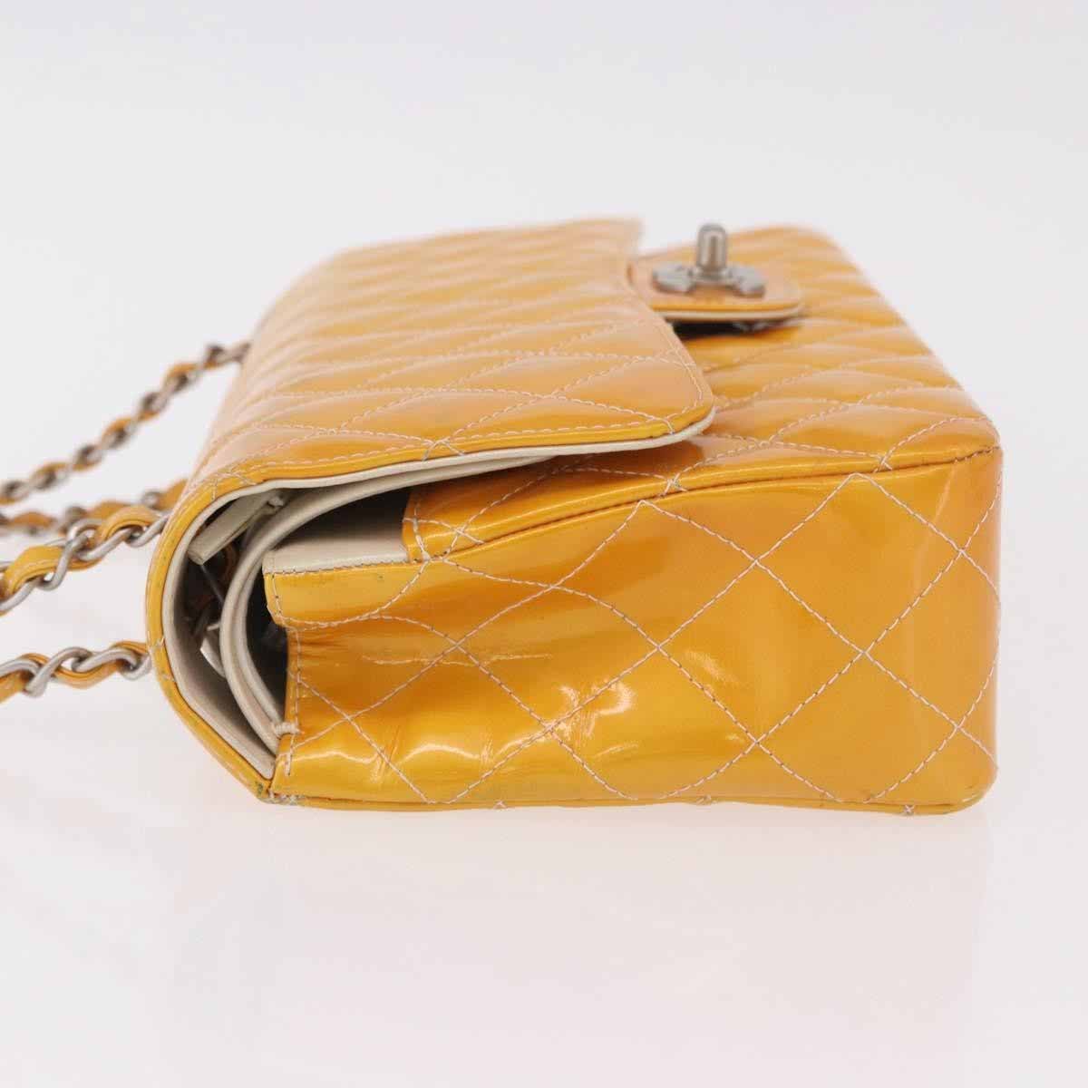 Chanel Timeless - Classic Double Flap Quilted Patent Small Geel