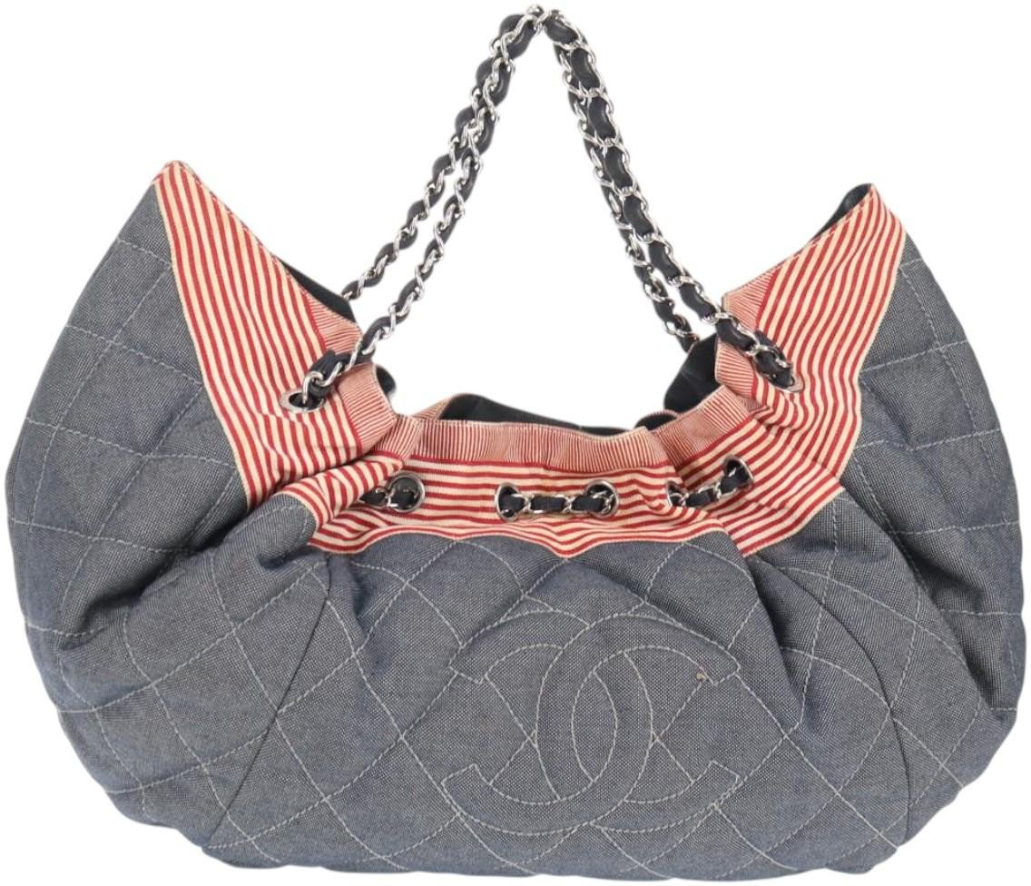 Chanel Chanel Stretch Spirit Cabas Quilted Denim Large Blauw